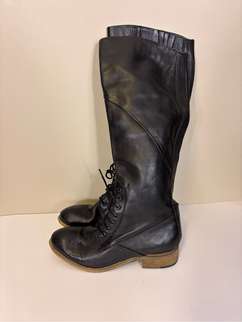 Seychelles Black Leather Lace-Up Knee-High Leather Boots 6.5